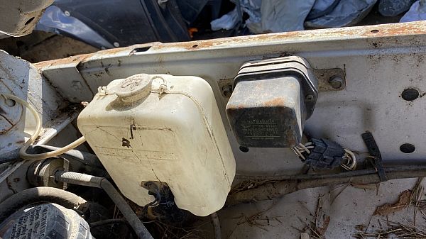 Wischwaschbehälter DAIHATSU FOURTRAK (F7, F8)
