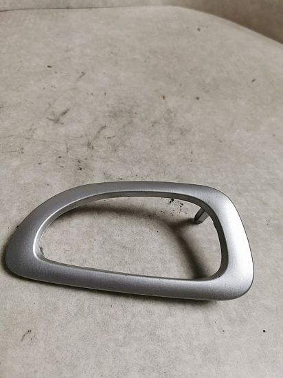 Door trim panel