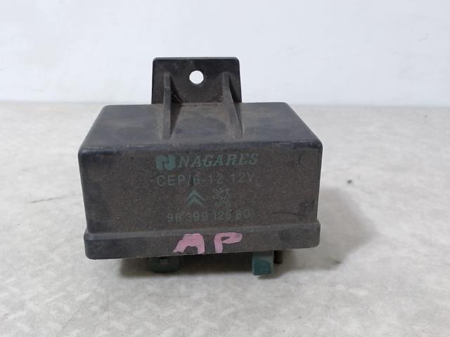 Glow plug pre-heat relay