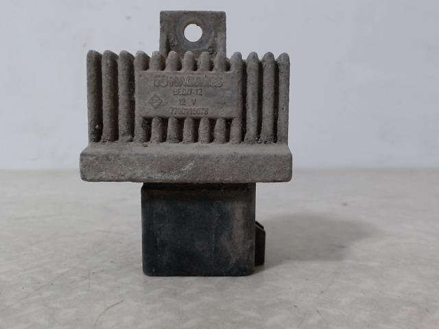 Glow plug pre-heat relay