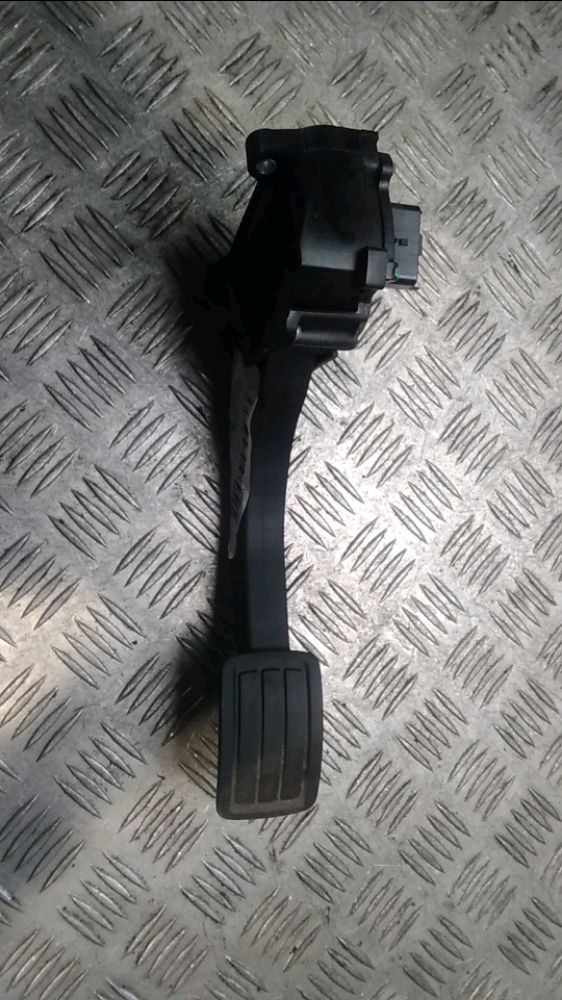 Gaspedal DS DS 7 Crossback (J_)