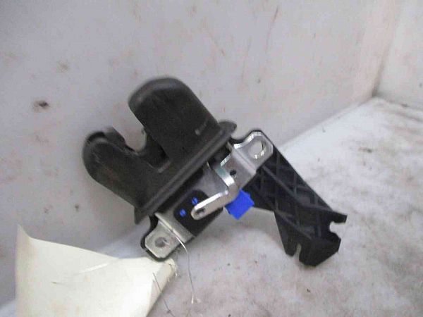 Tailgate boot lock motor