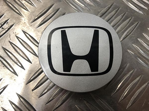 Wheel caps