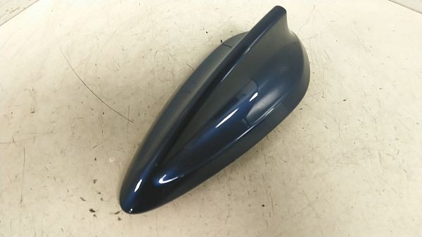 Roof (GPS) antenna cover