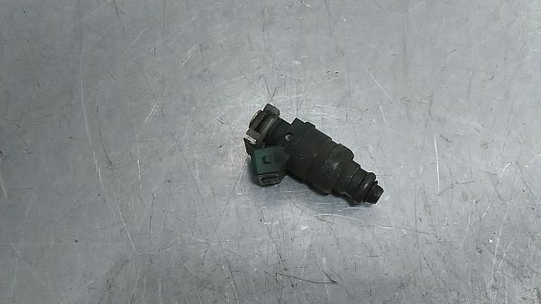 Fuel injector