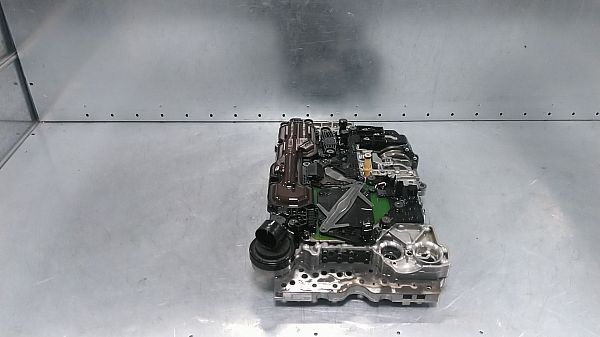 Gearbox valve body