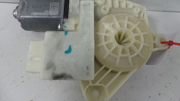 5JA-959-812-M: Screen engine, Screen cable 2 doors, Door lock