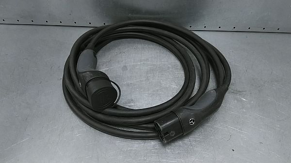 Ladekabel für Elektroauto MERCEDES-BENZ EQS SUV (X296)