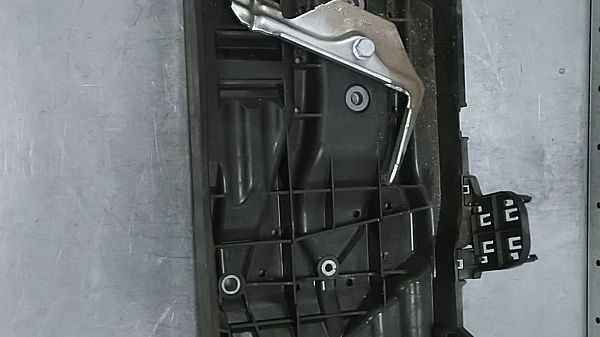Accubak VW CADDY V Box Body/MPV (SBA, SBH)