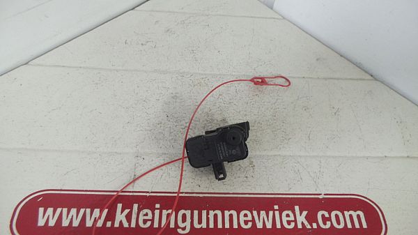 Zentralverriegelung Pumpe AUDI Q5 (8RB)