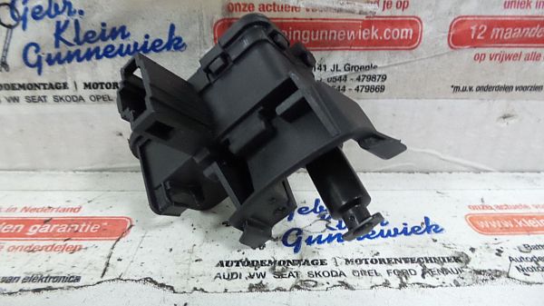 Zentralverriegelung Pumpe SKODA OCTAVIA III Combi (5E5, 5E6)