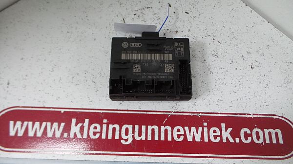 Central locking control unit AUDI A4 B8 (8K2)
