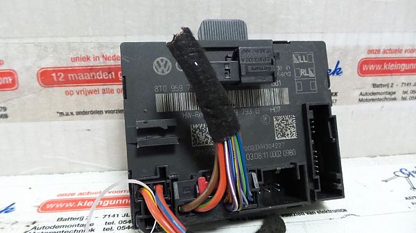 Central locking control unit AUDI A4 B8 (8K2)
