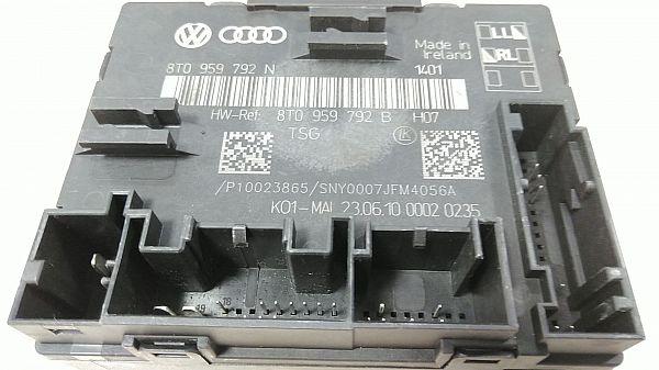 Central locking control unit AUDI A5 (8T3)