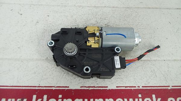 Sunroof motor
