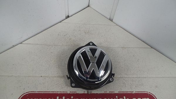 Tailgate interior handle