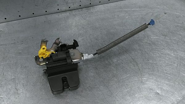 81A-827-506-A: Central lock, tailgate opener, Door lock, - Autoparts24