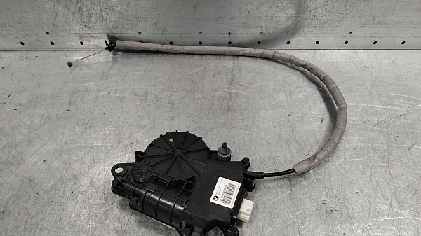 Moteur d’ouverture de coffre