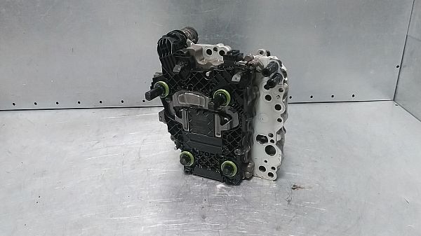 Gearbox valve body