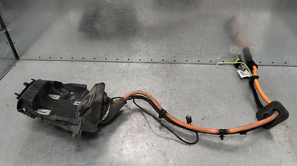Electric car charge socket