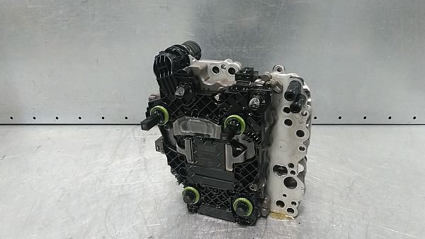 Gearbox valve body