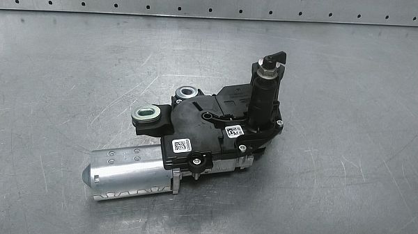 Windshield washer spray nozzle