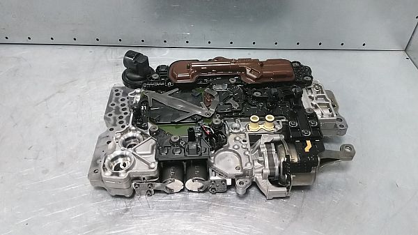 Gearbox valve body