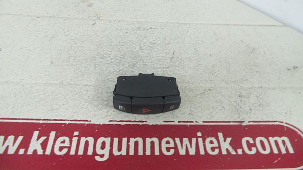 Hazard light switch