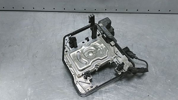 Gearbox valve body