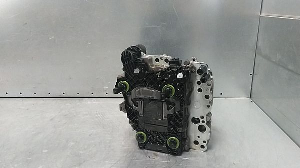 Gearbox valve body