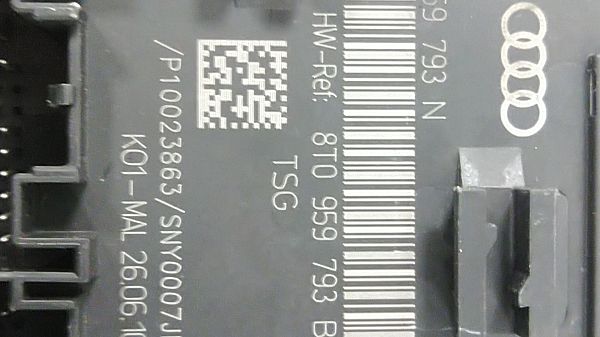Central locking control unit AUDI A4 B8 (8K2)