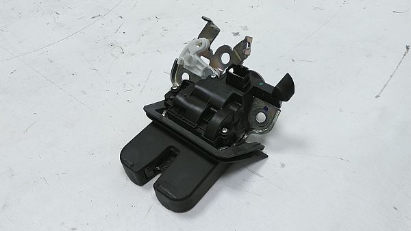 Tailgate lock