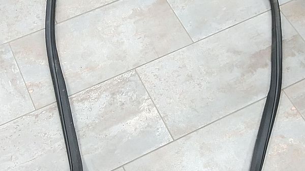 Joint en caoutchouc de porte