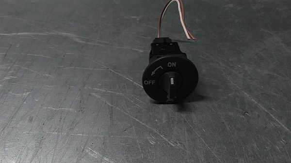 Passenger airbag on off switch
