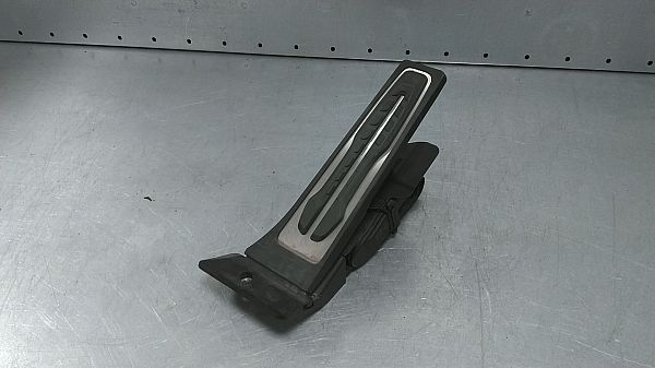 Accelerator pedal position sensor BMW 5 (G30, F90)