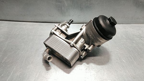 Engine oil radiator