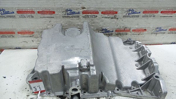 Oil pan