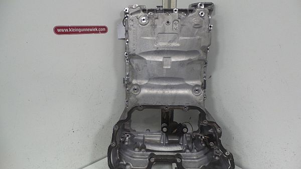 Oil pan
