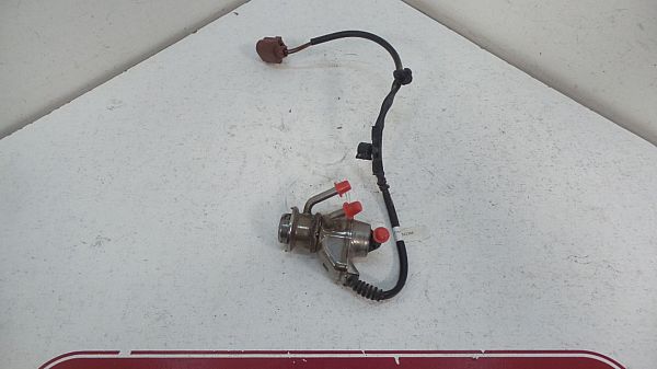 AdBlue Einspritzdüse / SCR Düse SEAT LEON ST (5F8)