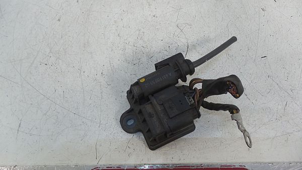 Glow plug pre-heat relay