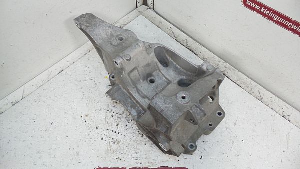 Lichtmaschinenaufhängung BMW 3 (E90)