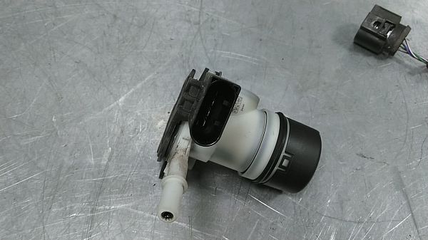 AdBlue Pumpe / Harnstoffpumpe VW TIGUAN (AD1, AX1)